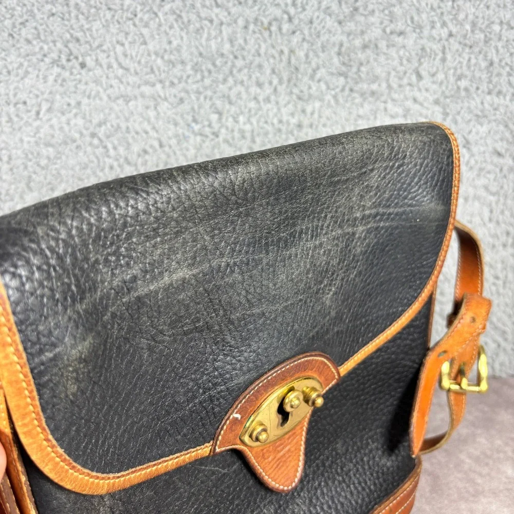 Dooney & Bourke Crossbody Bag Womens Medium Black Tan All Weather Leather Toggle